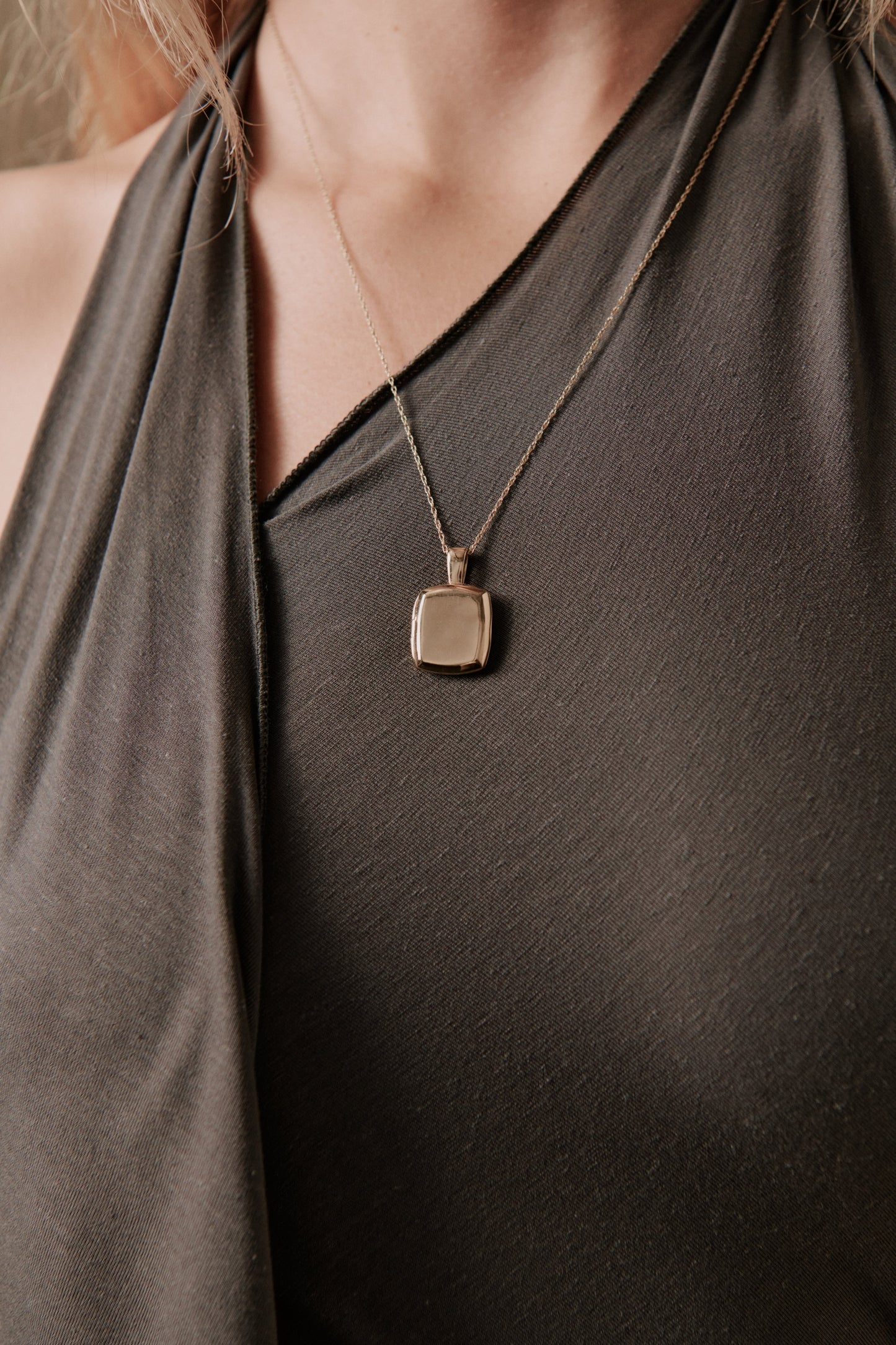 Toni Simple Locket