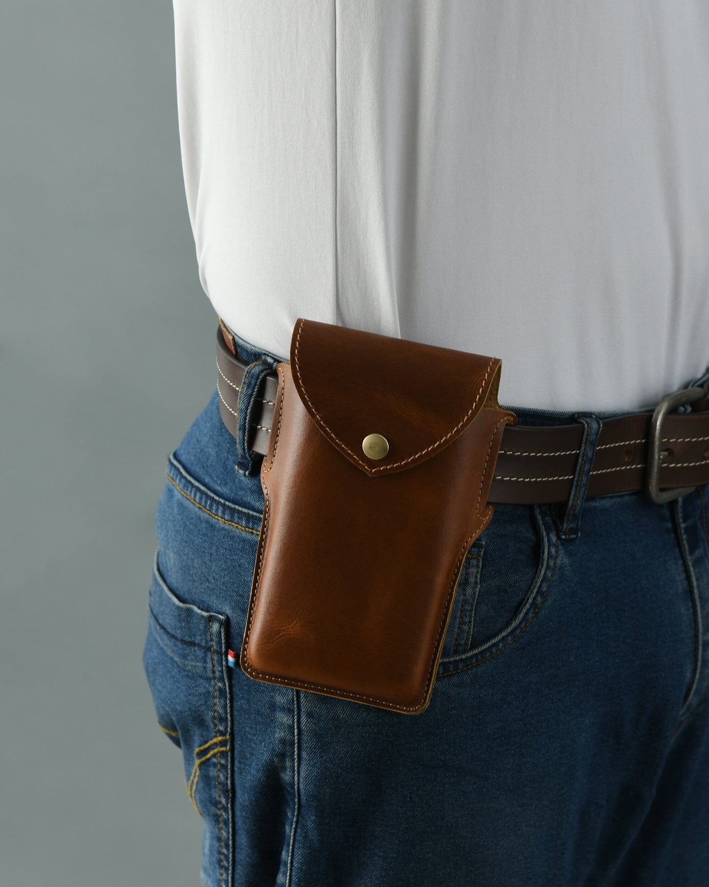 Mobile Holster Case- Tan Brown - Osadia Concept Store