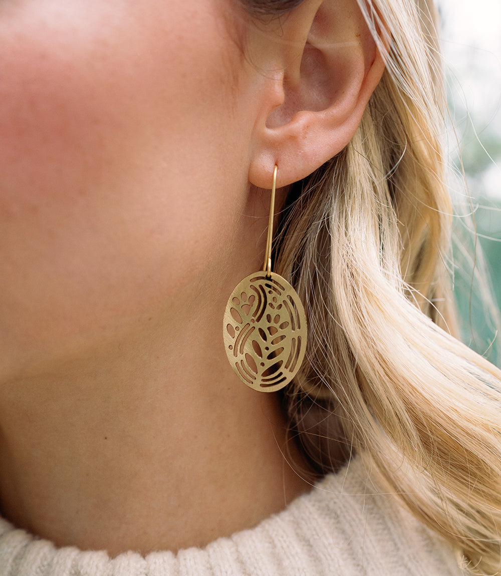 Adhya Cutout Oval Drop Hook Earrings - Osadia Concept Store