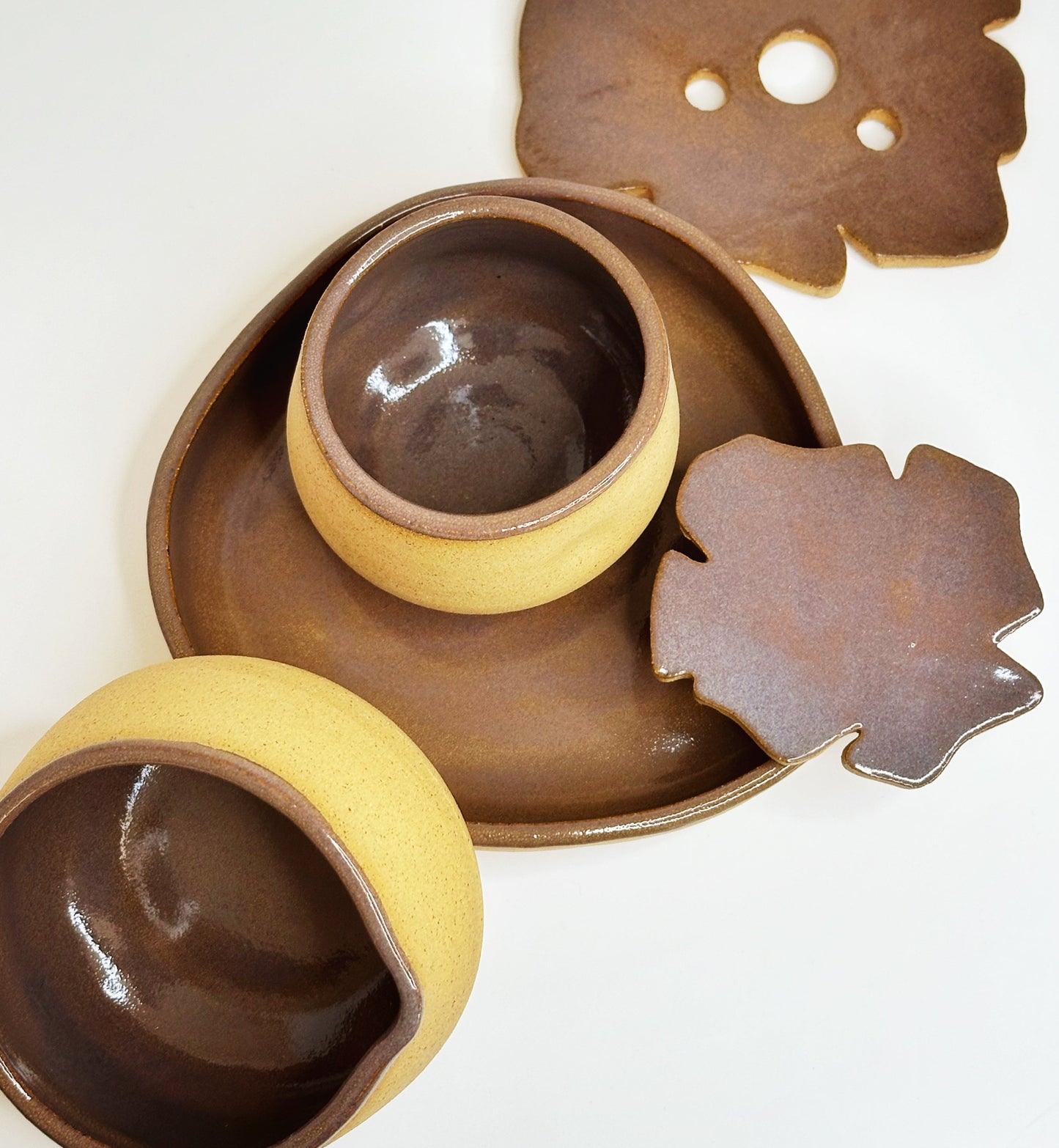 FRECKLES CUP SET (2 cups + 2 flower coaters)