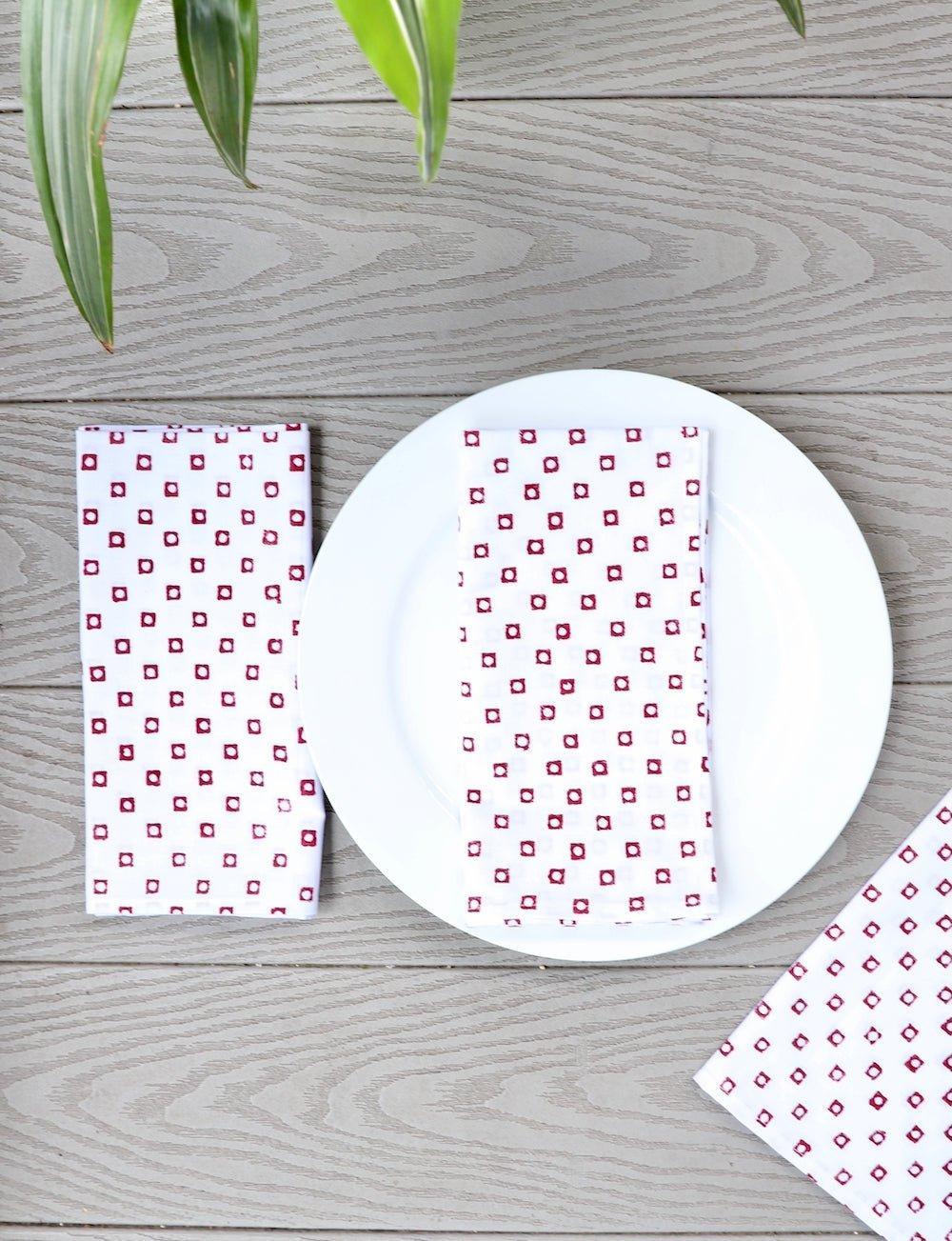 S/4 Cloth Napkins - Red Squares