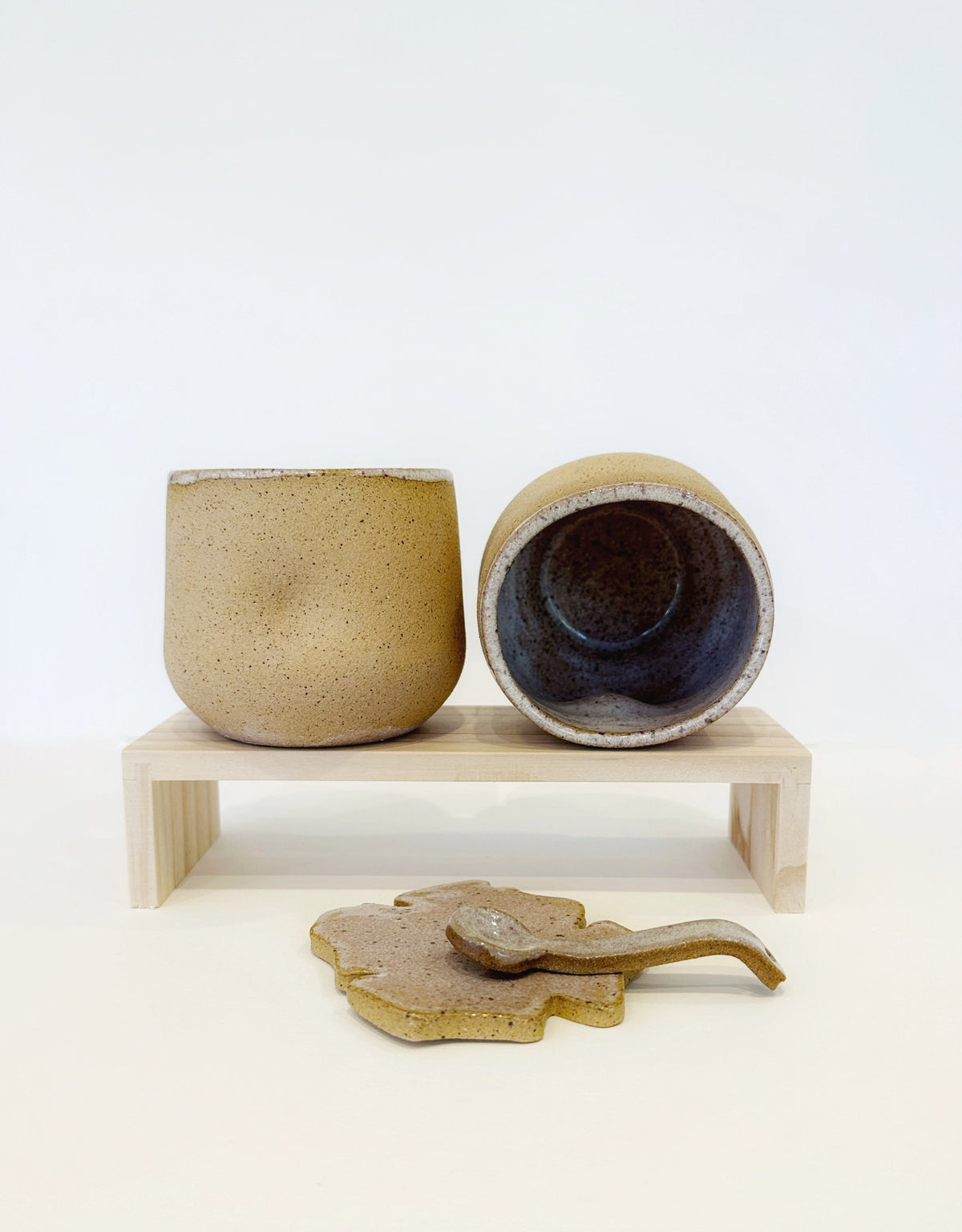 S/2 Hug Mugs - Translucent