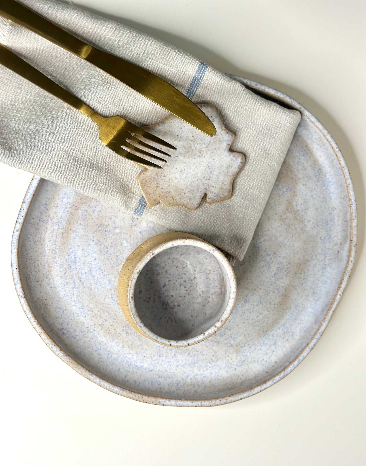 OCEAN SAND PLATES SET. Large, medium & small.