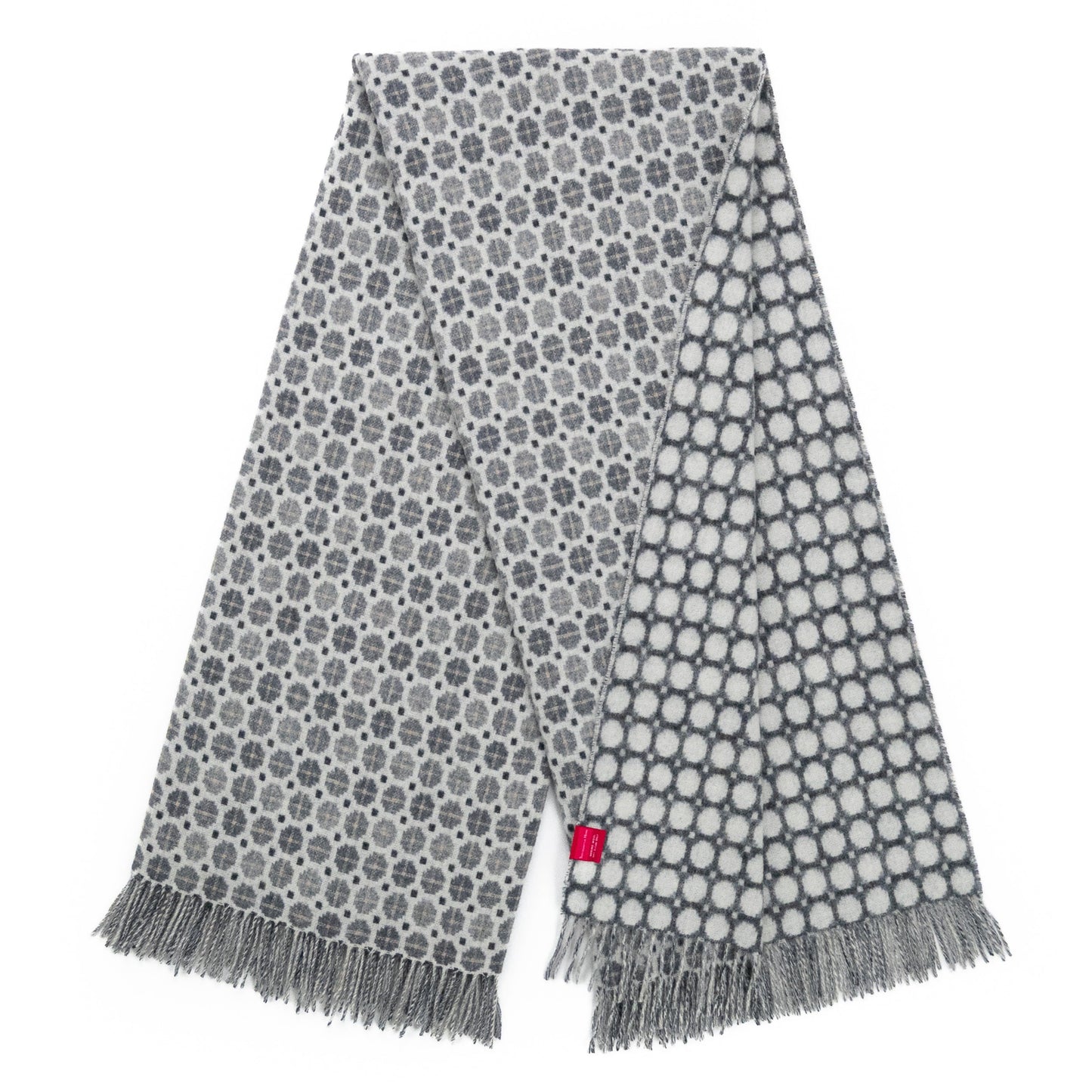 Southampton Home Merino Wool Medallion (Grey)