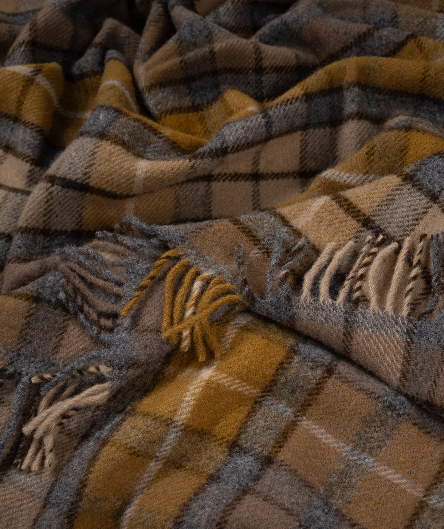 Highland Tweeds Pure New Wool  Fluffy Throw ~ Natural Buchanan ~