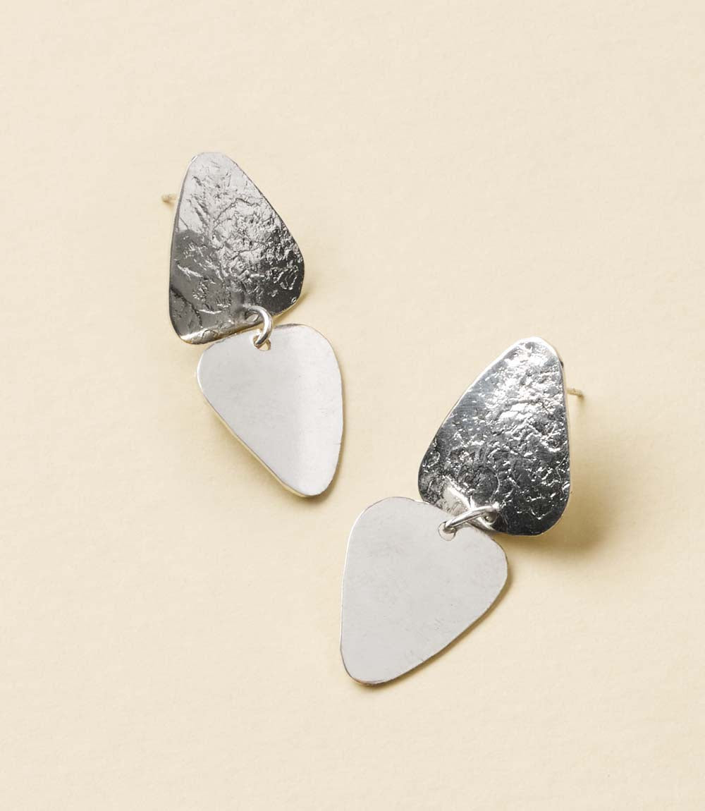 Iyla Geometric Textured Dangle Earring - Osadia Concept Store
