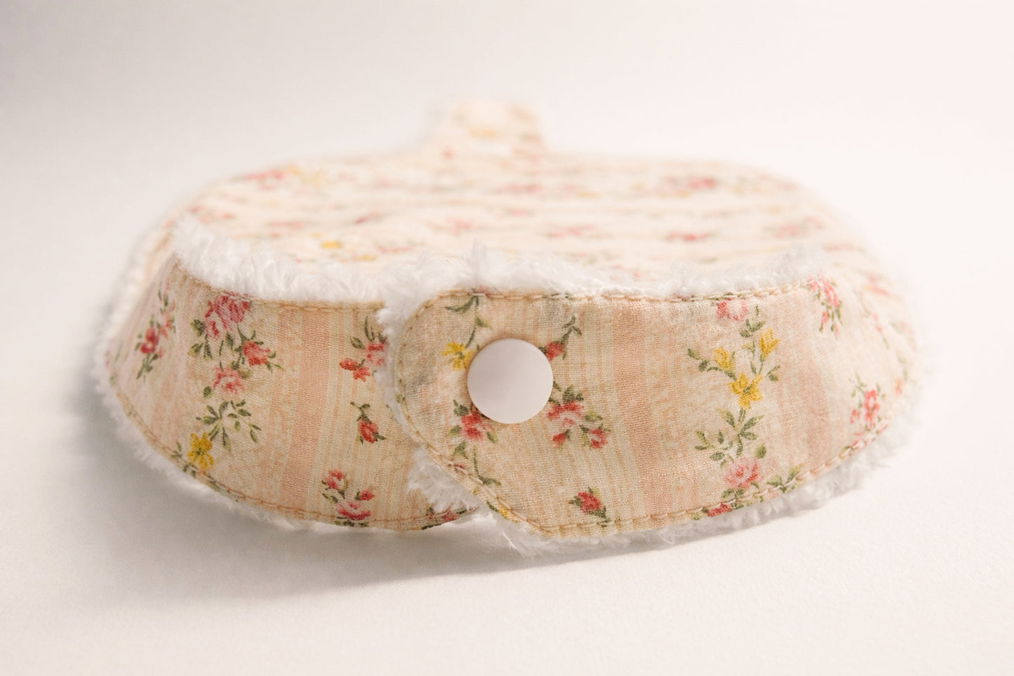 Soothe & Snap Pacifier Bib- Meadowlark Floral