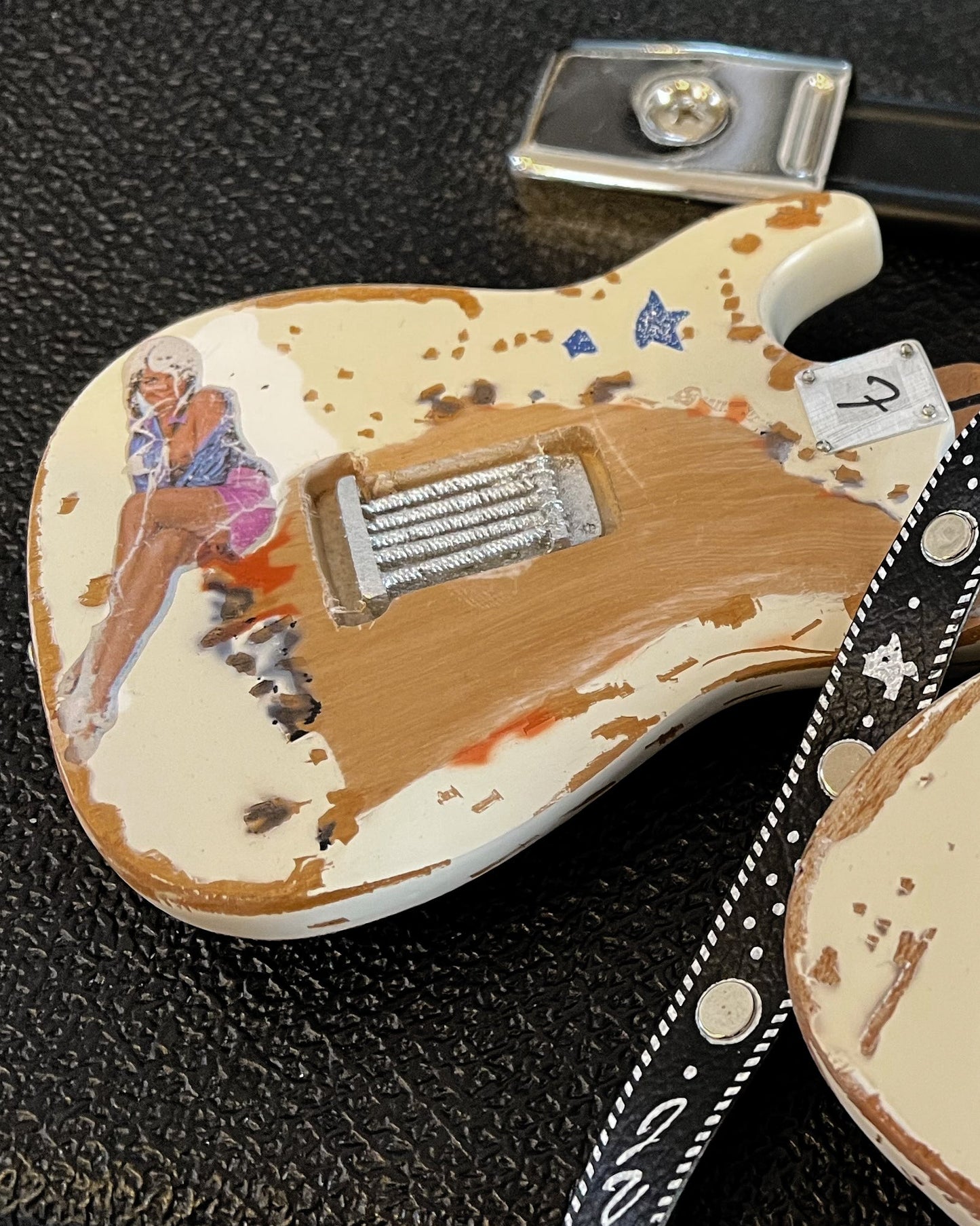 Official Signature Jimmie Vaughan - Custom Vintage Mini Fender™ Strat™ Guitar Replica