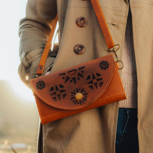 Sunrise Wallet in Cognac