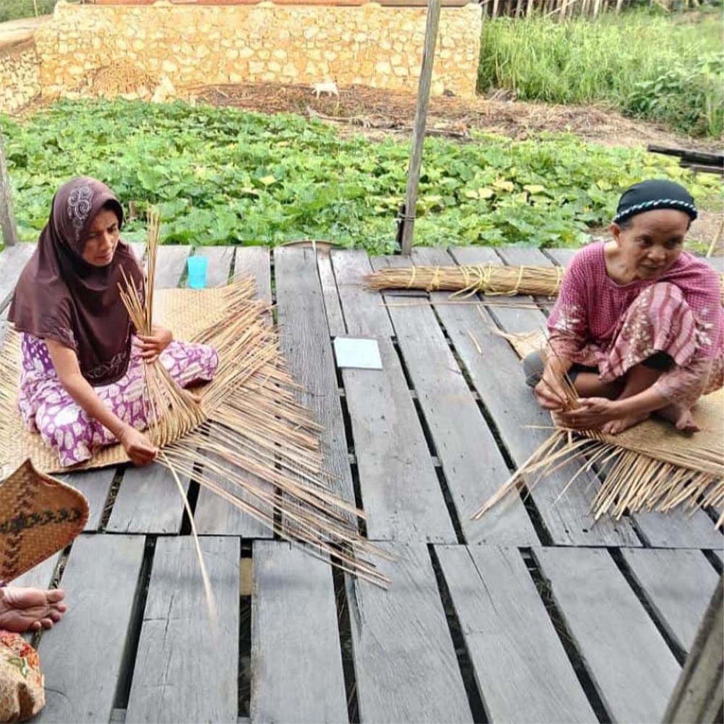 Gift Set of Handwoven Pouch and Canting Wax and Dye Tool, Handwoven Natural Bag, Gift for Her