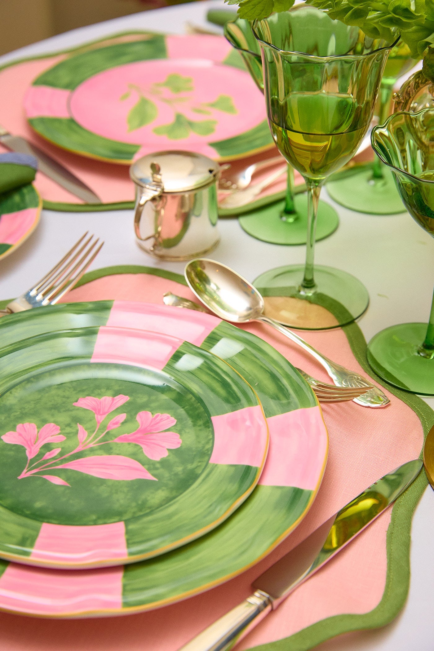 S/4 Josephine Pink Dinner Plate