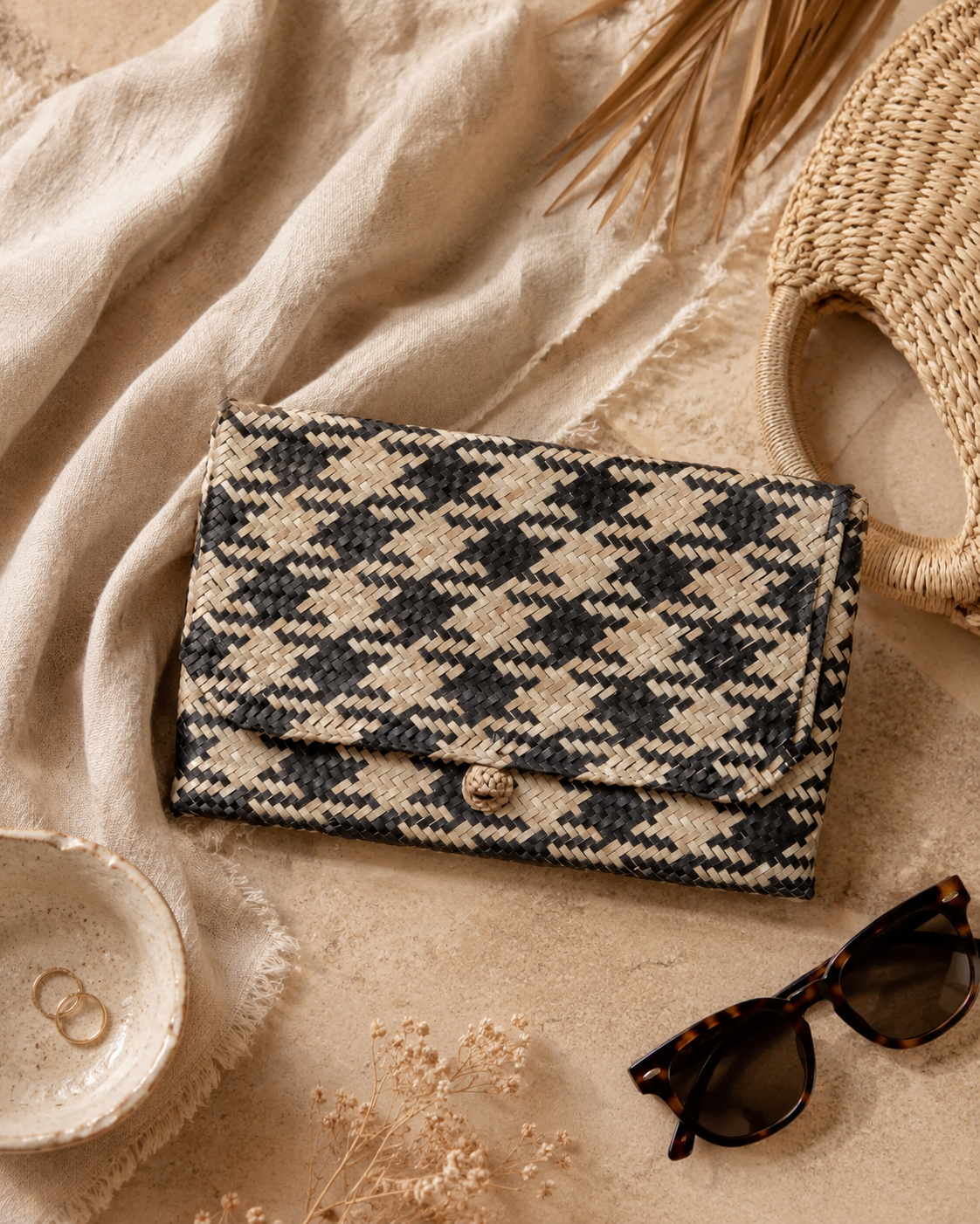 Plaid Rattan Clutch