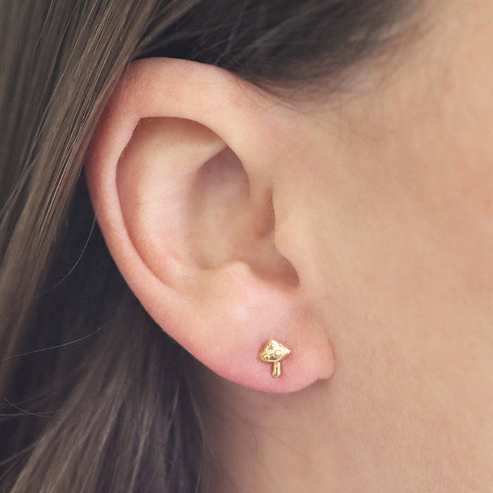 14K Yellow Gold Mushroom Stud