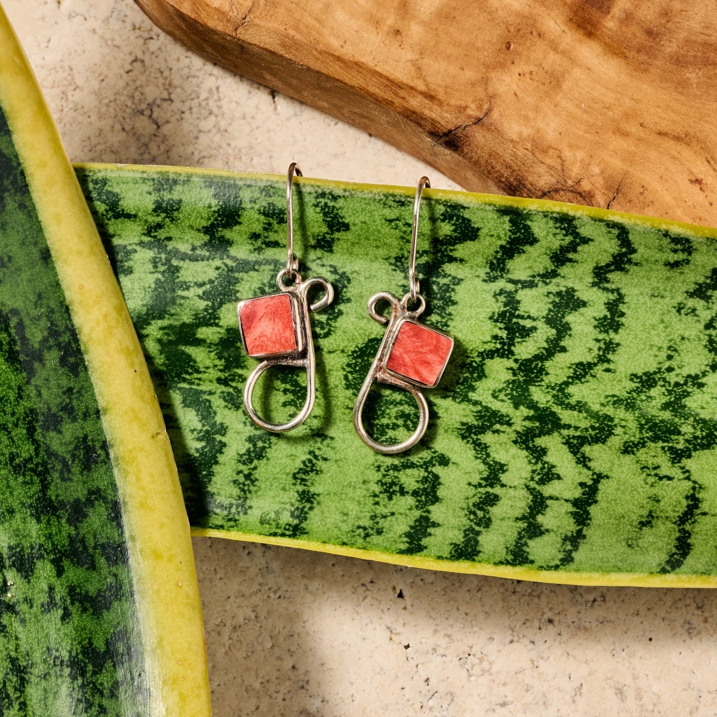 Chala Spondylus Shell Dangle Earrings