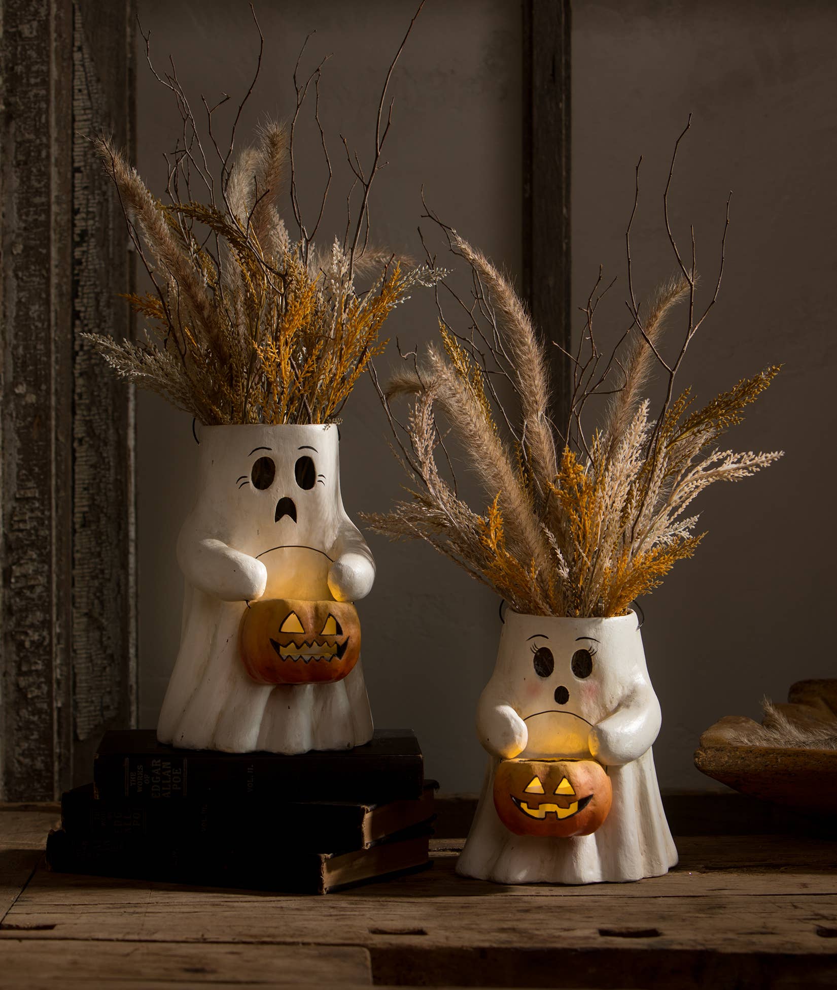 Scaredy Boo With Pumpkin Bucket Paper Mache - Osadia Concept Store