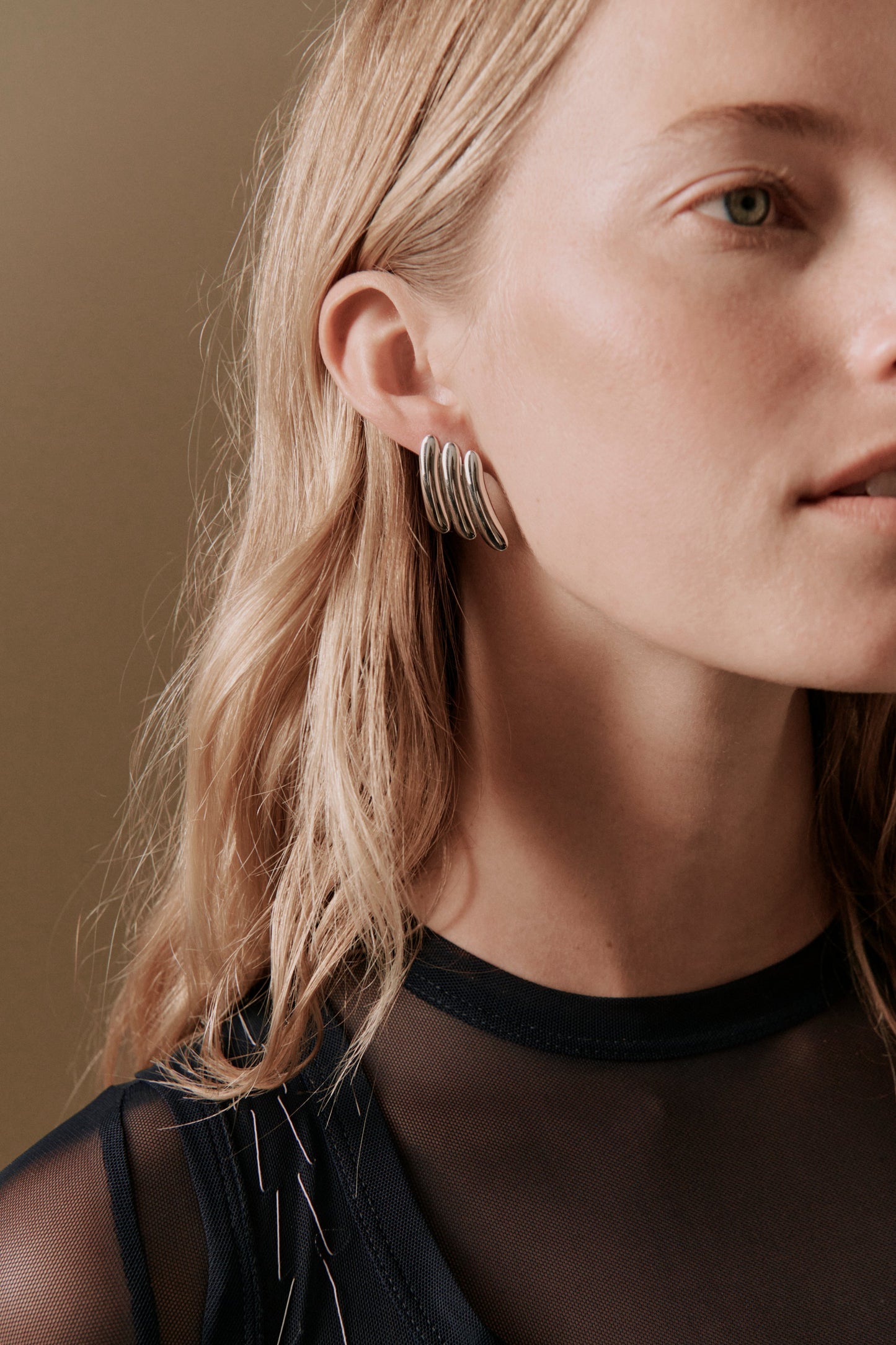 Maxime Large Ribbed Earrings