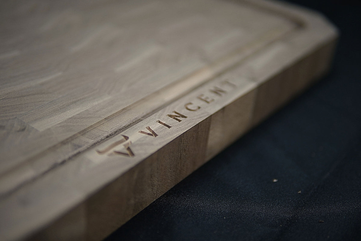 The Entertainer 25" x 15" Walnut Carving & Presentation Board