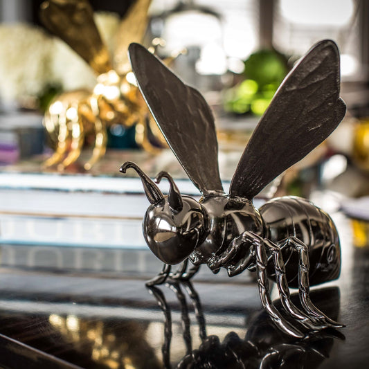 Queen Bee Black Nickel