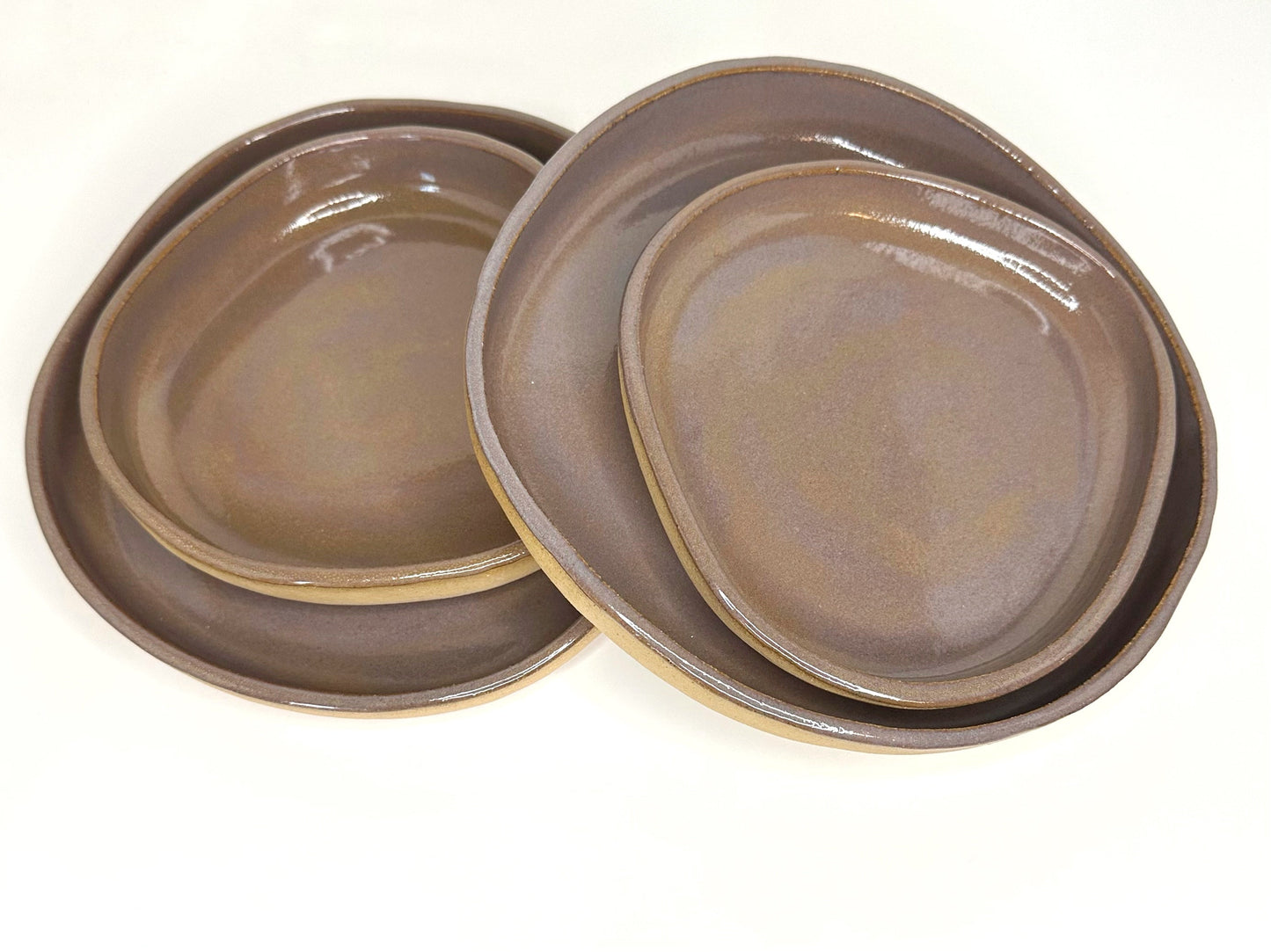 FRECKLE PLATES. Medium & Small (8.5 and 6 inches)