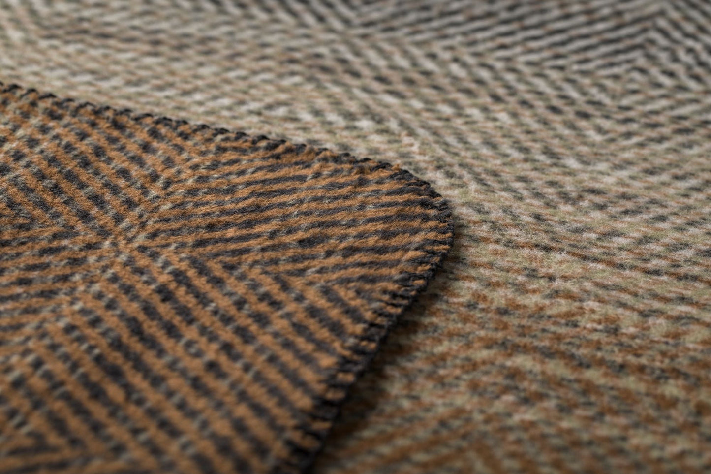 SAVONA Throw "Gradient Herringbone"
