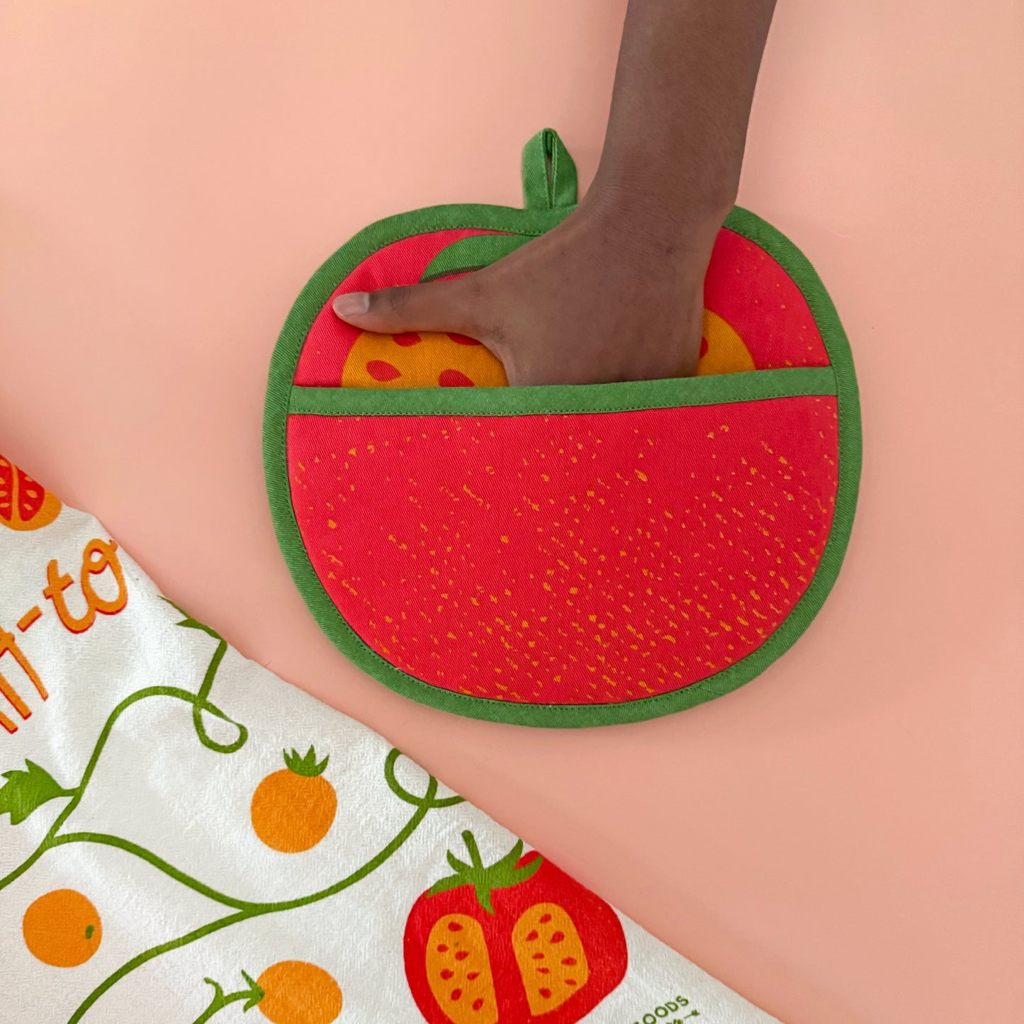 Tomato Tea Towel and Pot Holder Set