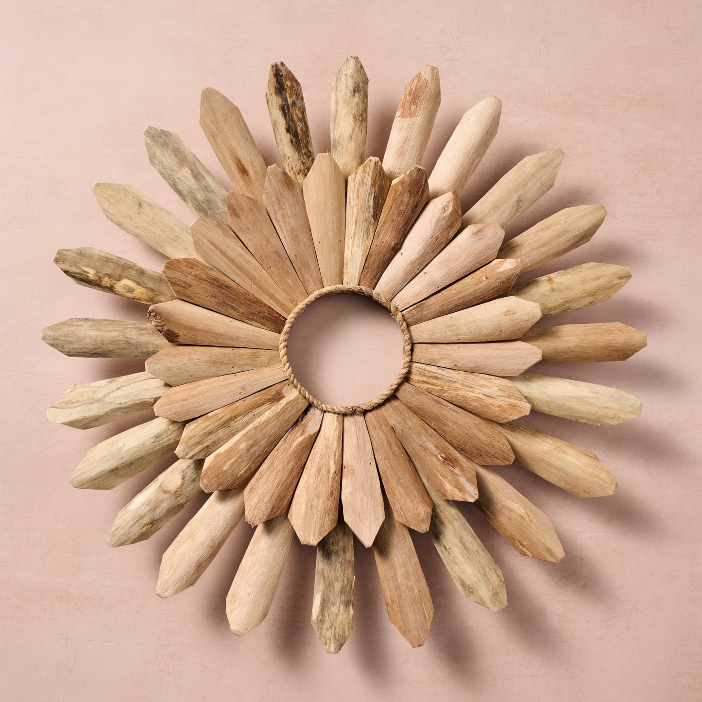Malaki Daisy Driftwood Wall Hanging