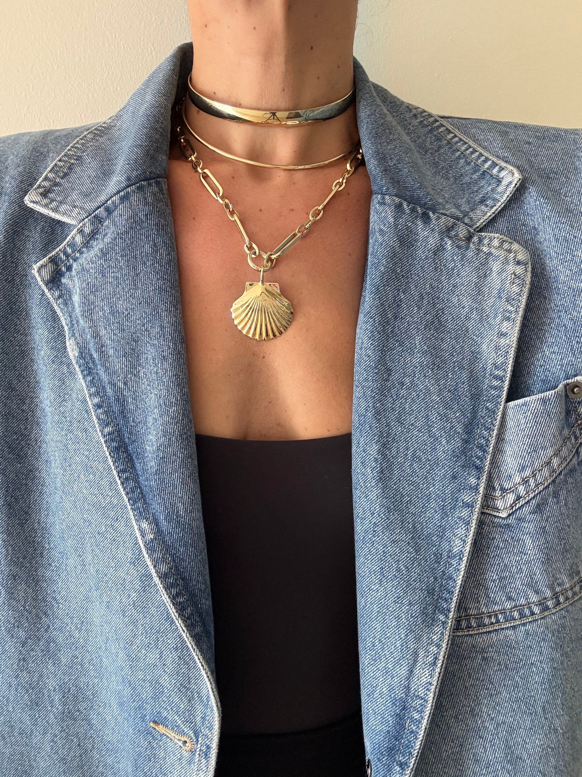 Shelly Pendant