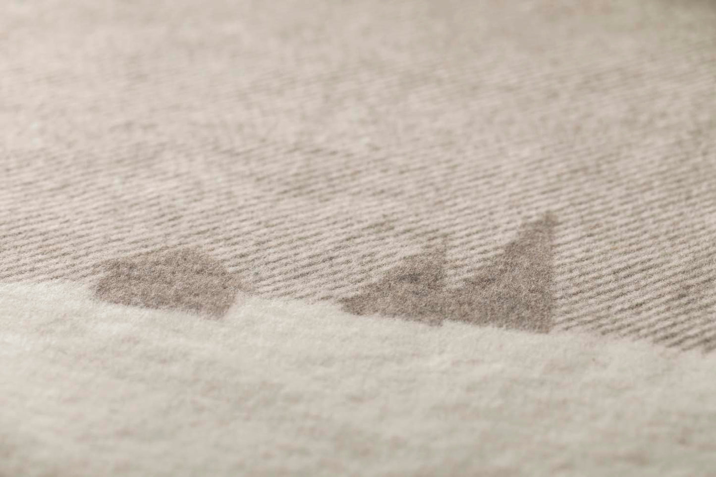 LUCA throw "mountains & moon"