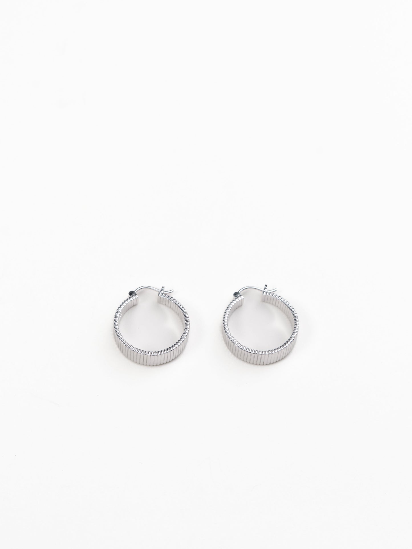 Willa Fluted Hoop Earrings