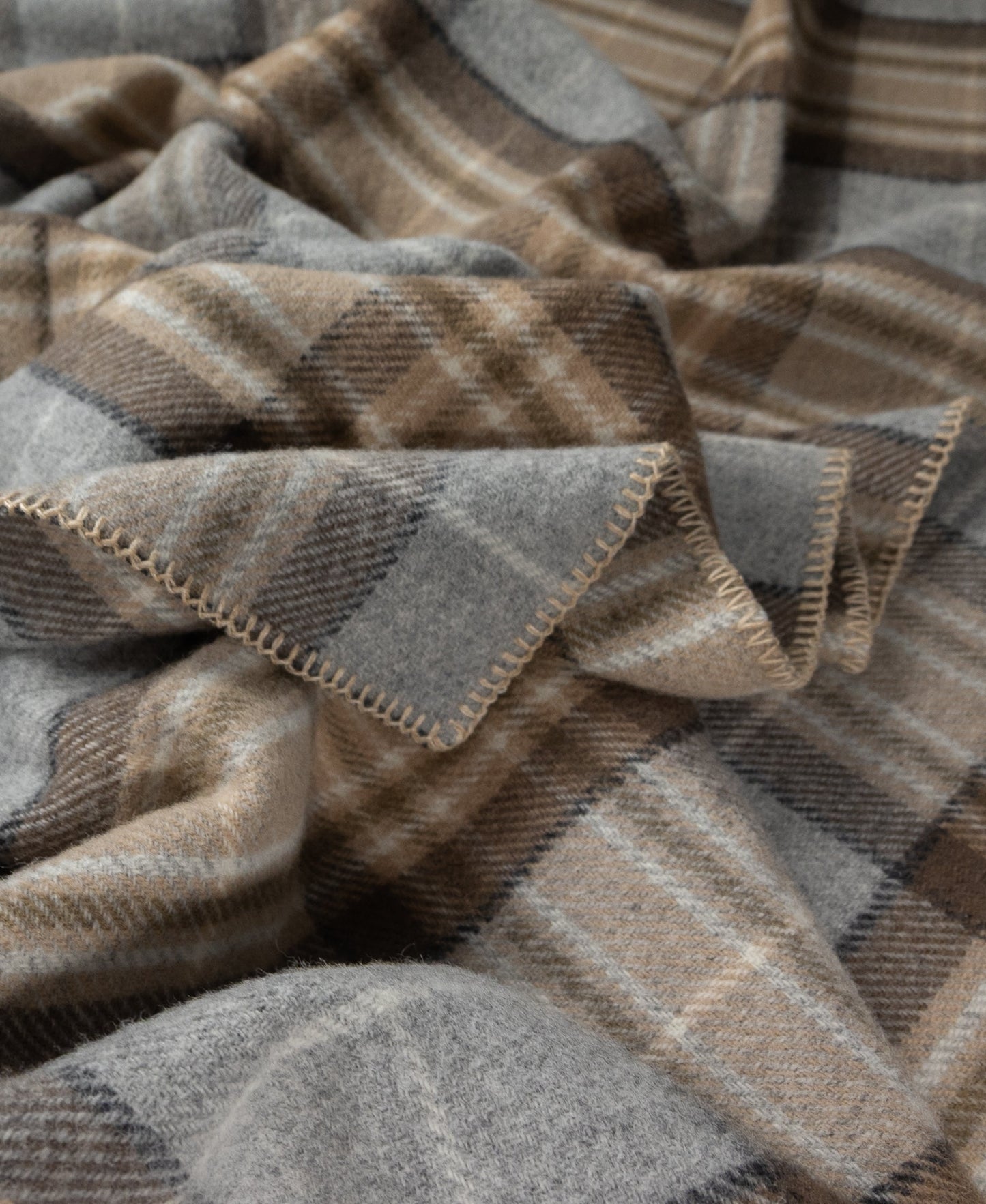 Highland Tweeds BIG Throw ~ McKellar ~