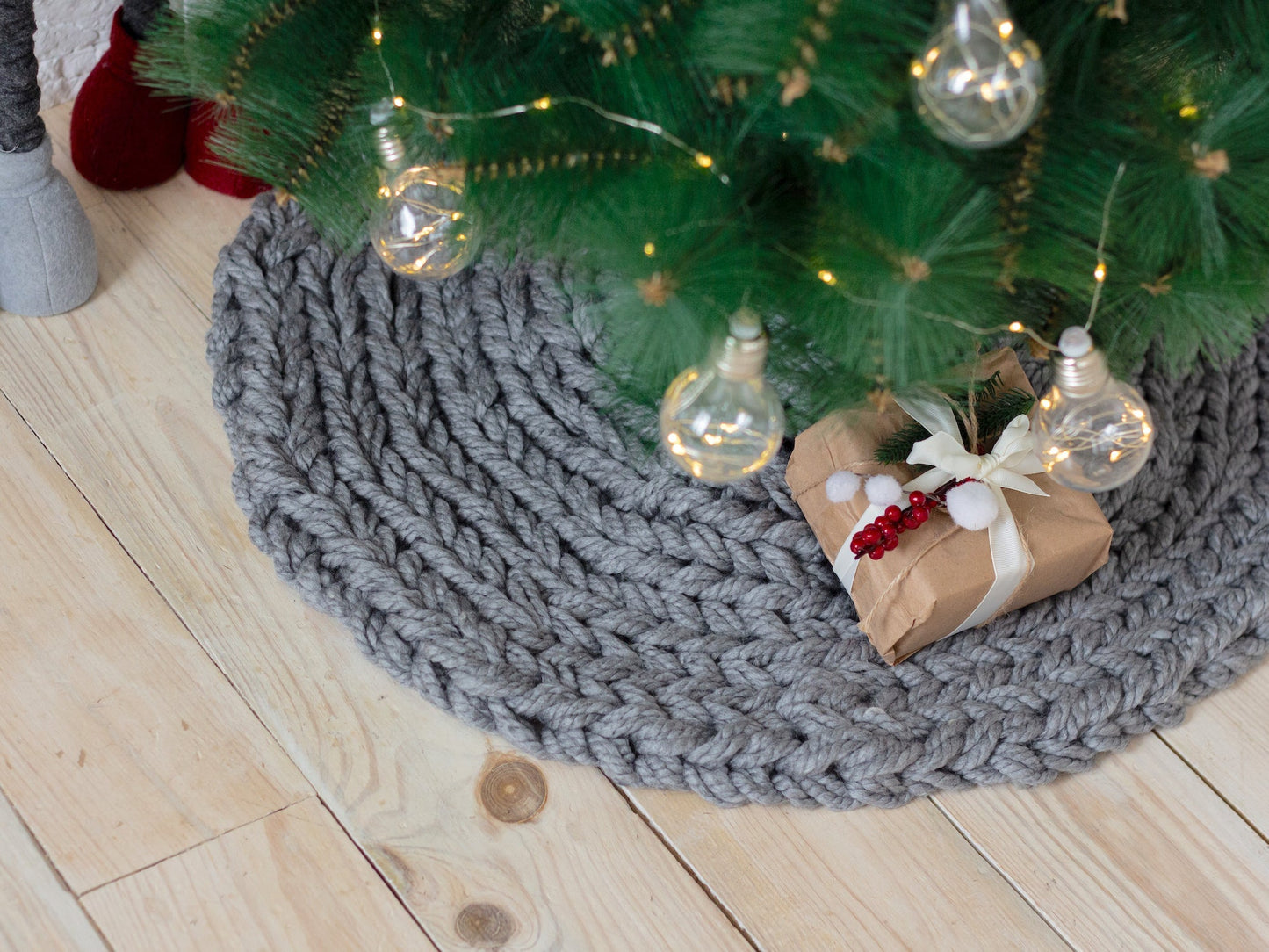 Gray Chunky-Knitted Christmas Tree Skirt | US Stock