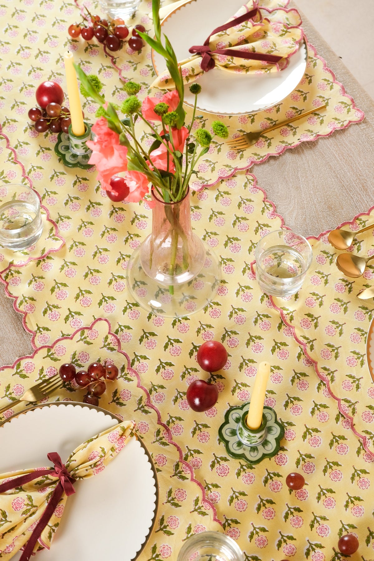 Mona Scallop Embroidered Blockprint Table Runner in Butter Yellow