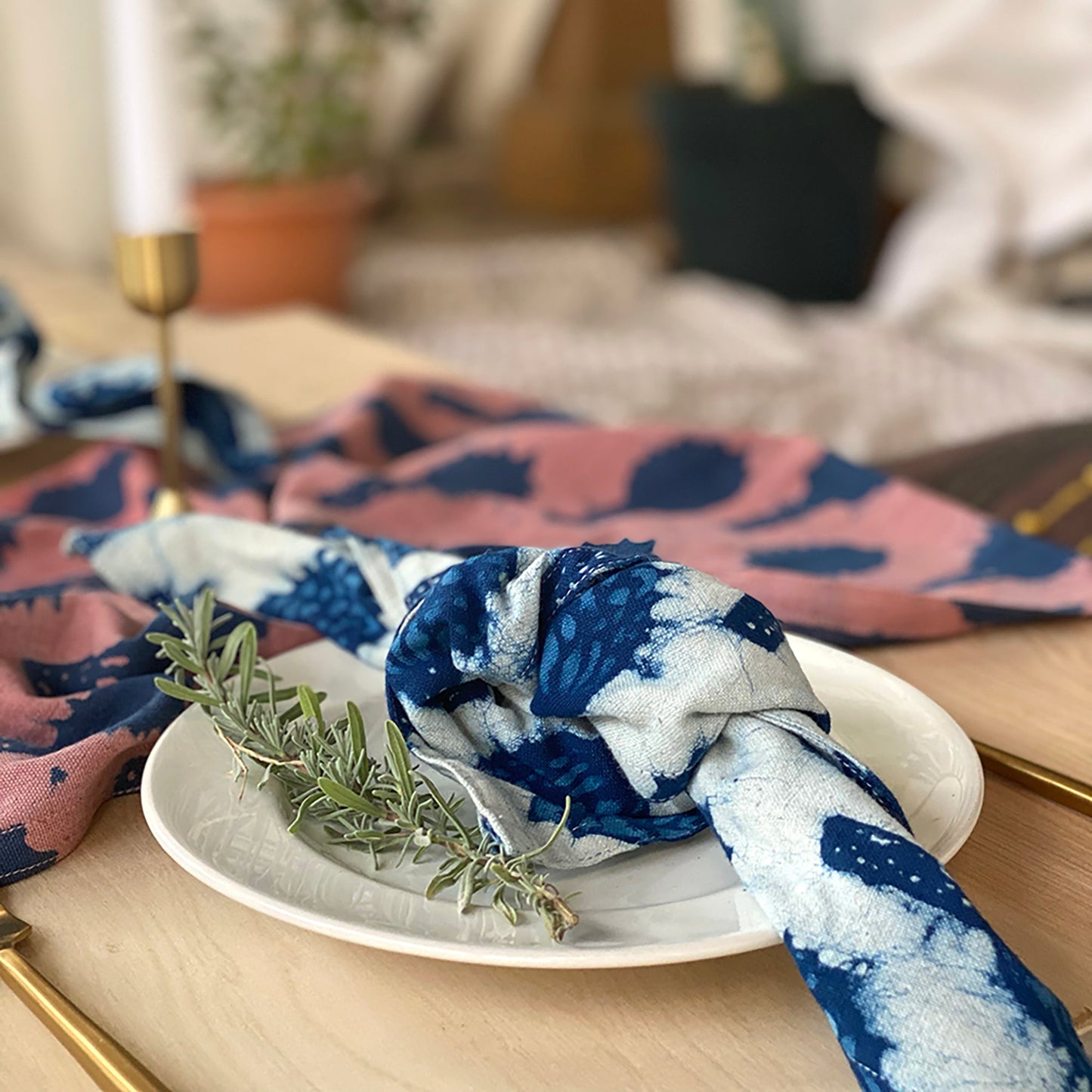 Reusable Cloth Napkins (Set of 4) - Magnolia