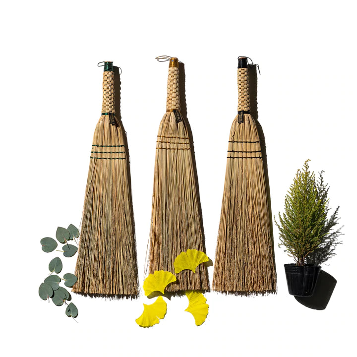 HAND BROOM - BLACK