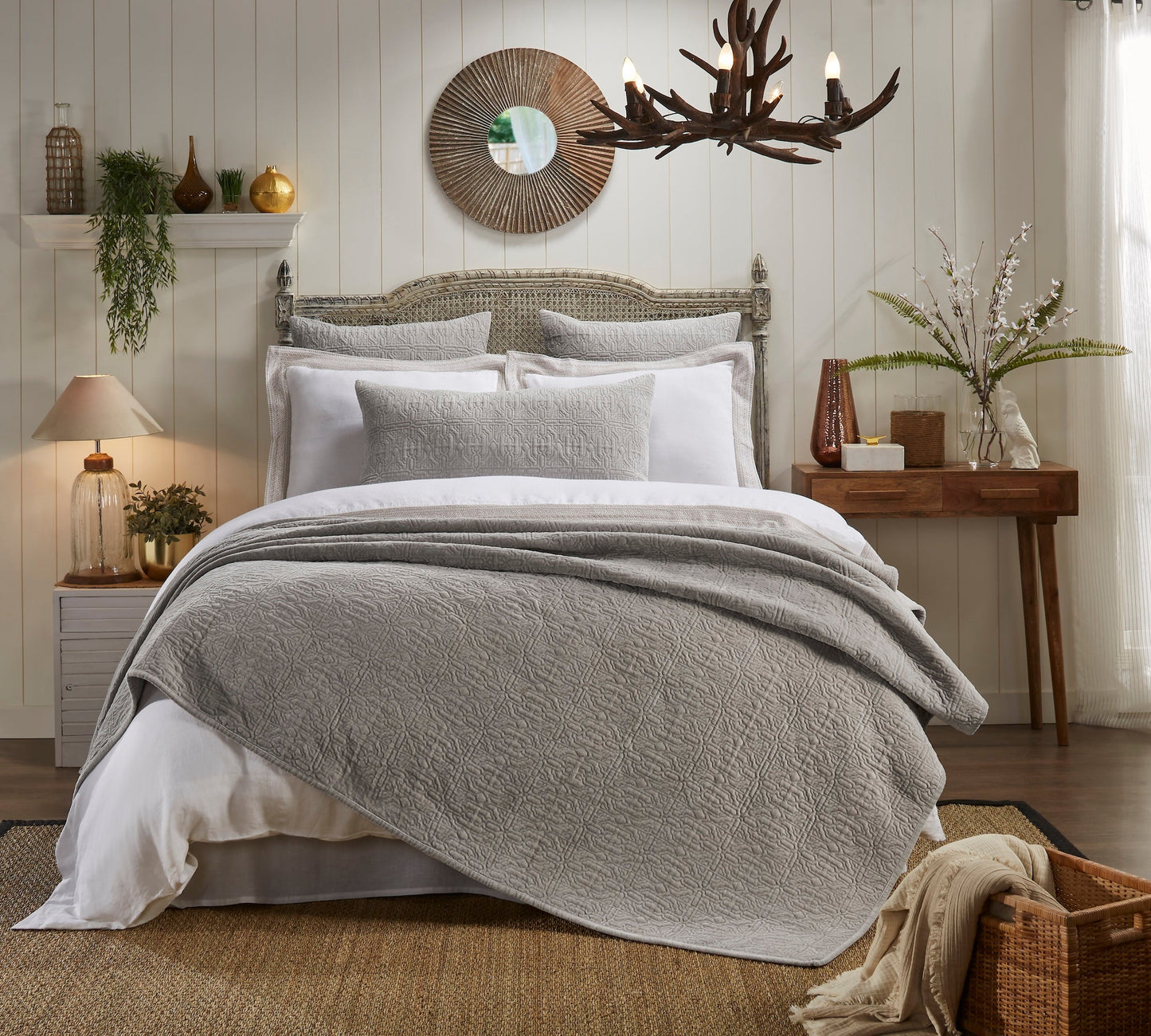 Duke Geometric Cotton Velvet Quilt