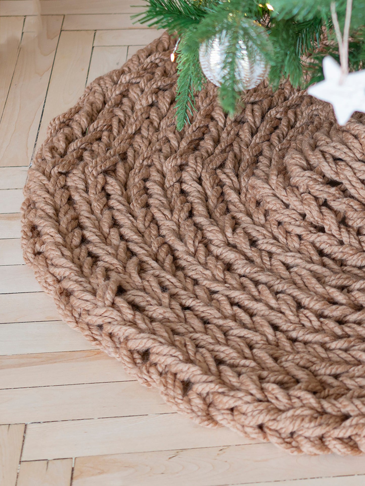 Beige Chunky-Knitted Christmas Tree Skirt | US Stock