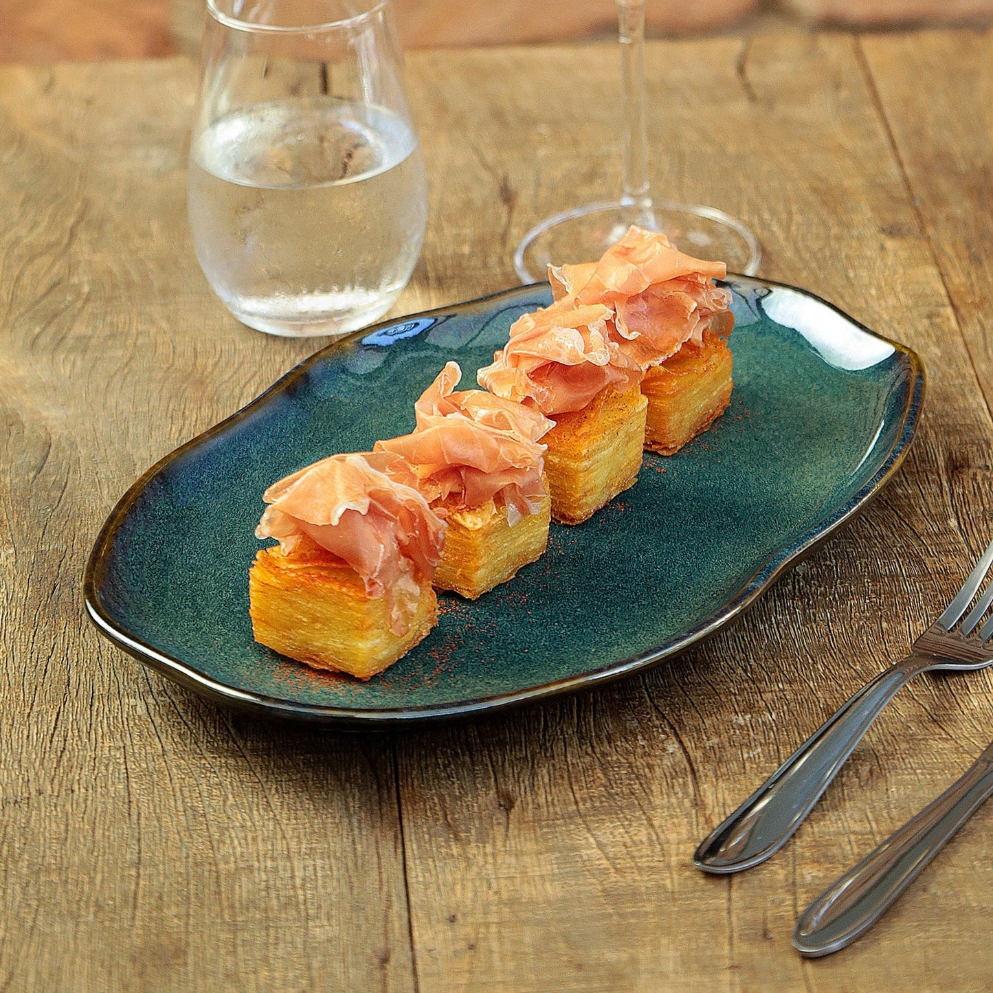 Shallow Bio Oval Platter Medium Set of 4