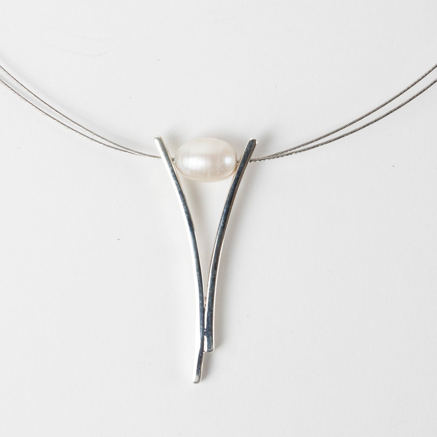 Ati Pearl Plunging V Silver Pendant Necklace
