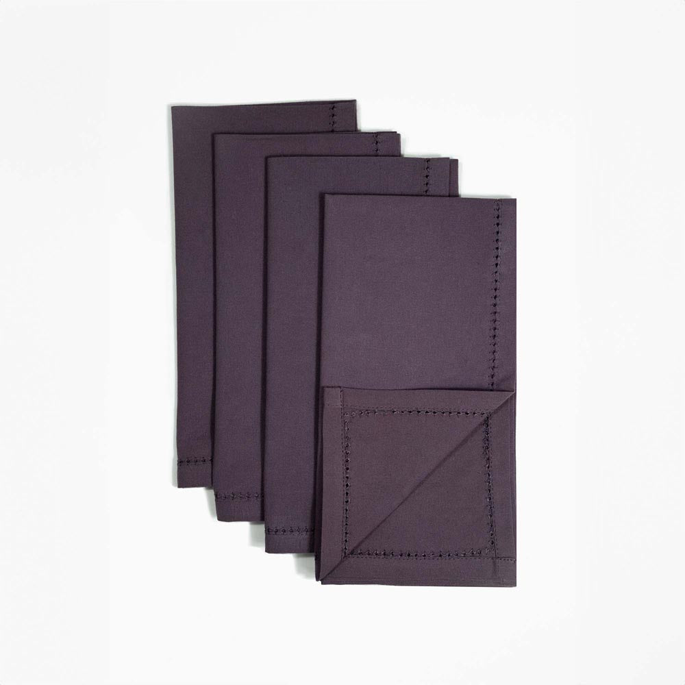 The Heroines Table Linens Set