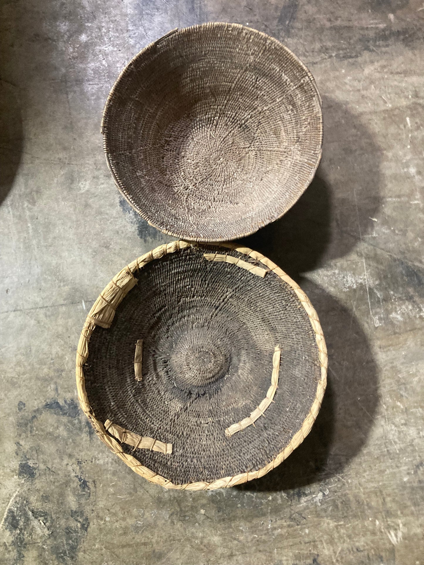 Old Makenge Bowls