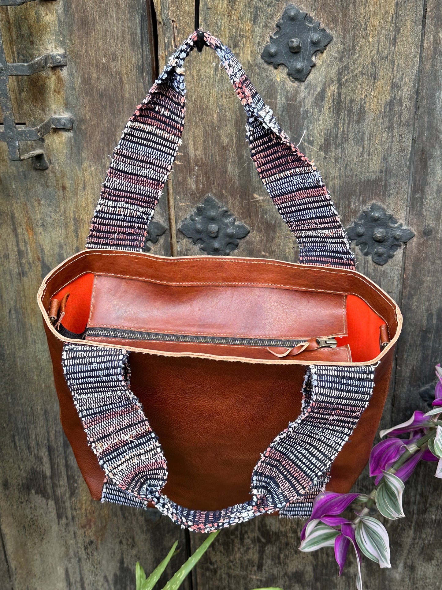 Wanderer Tote - Woven and Navy