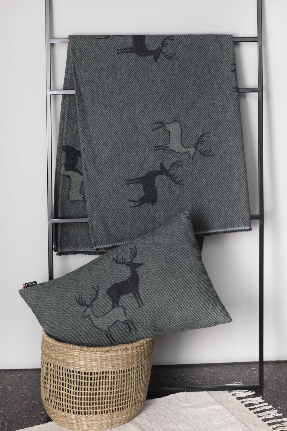 LUCA throw "pairs of stags"
