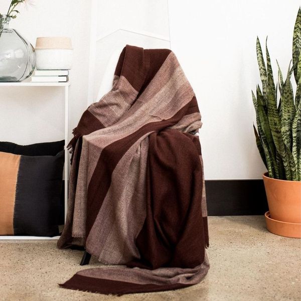 Resin Plush Maroon Plush Merino Queen Bedspread / Large Throw