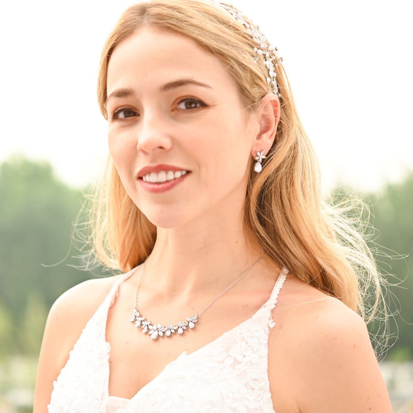 Glittering Garland Platinum and Zircon Necklace