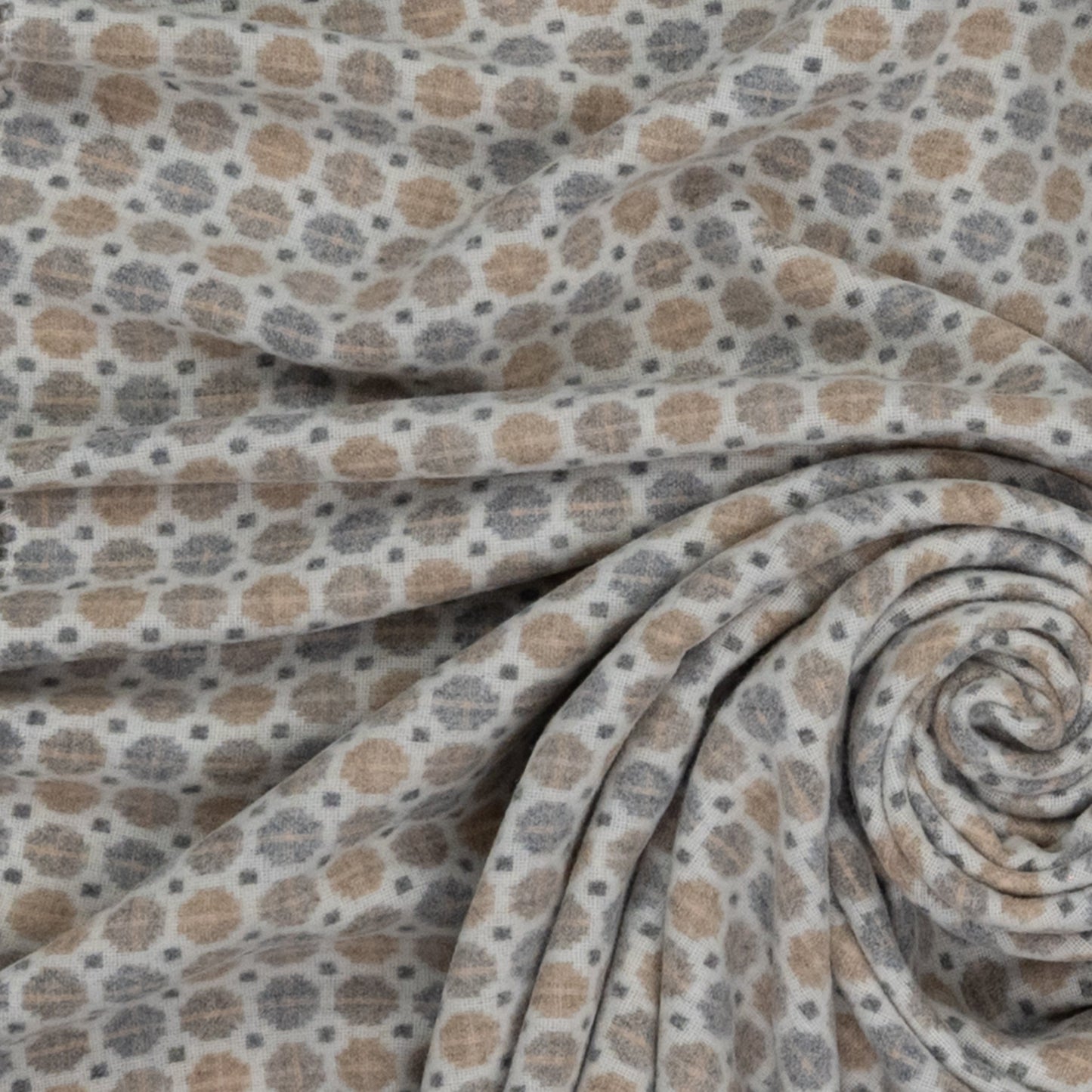 Southampton Home Merino Wool Medallion (Natural)