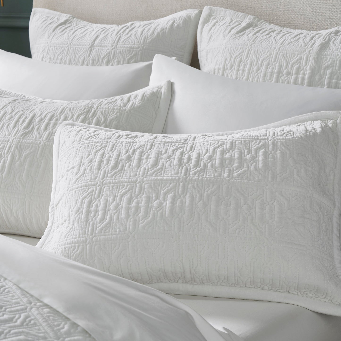 Duke Geometric Cotton Velvet Quilt