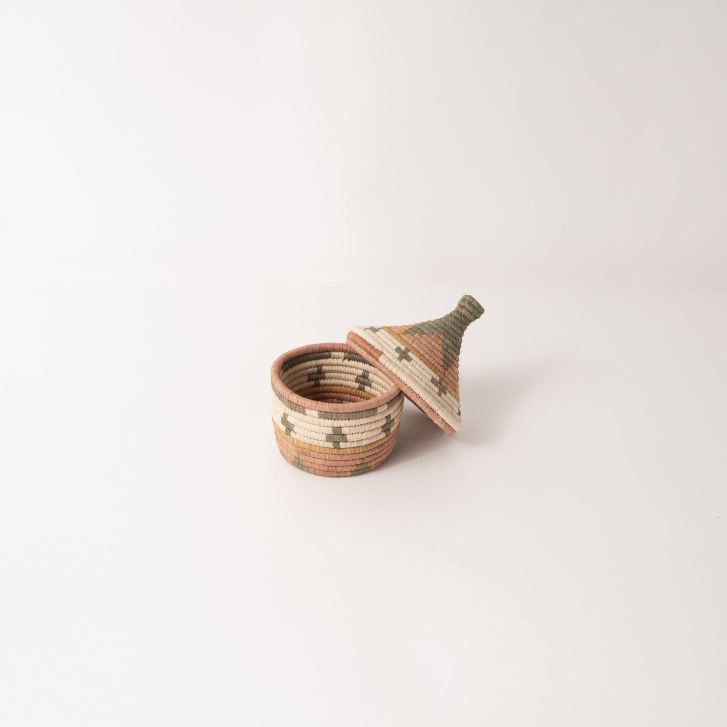 Star Petal Coffee Basket ~ Elevate Collection