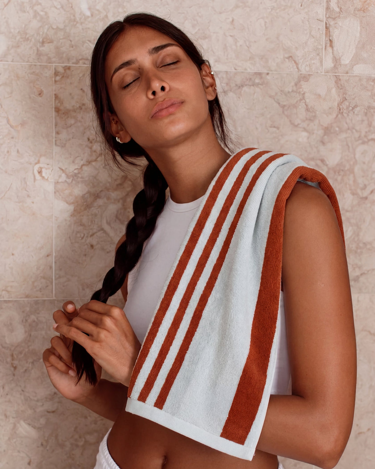 Plush Cotton Reversible Towel - Janus Edge