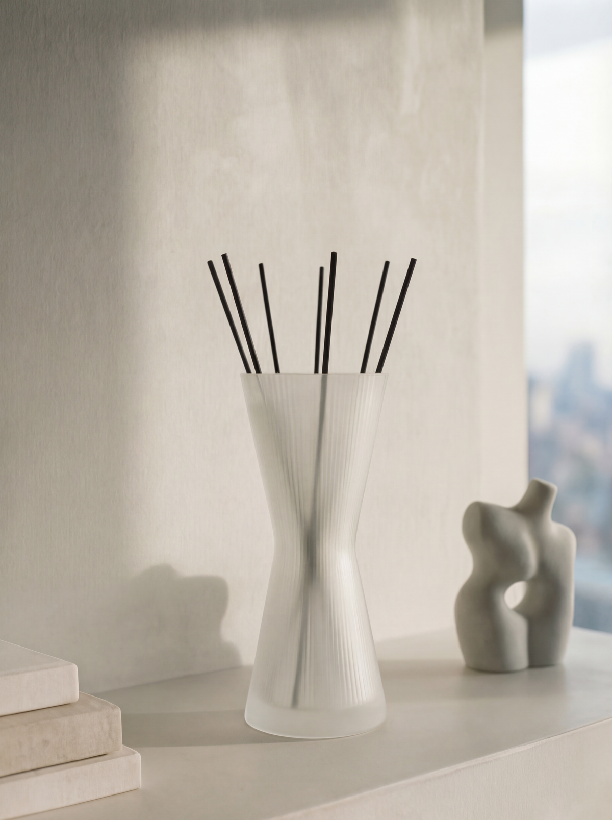 AIZ Reed Diffuser in Cedar & Black Cherry