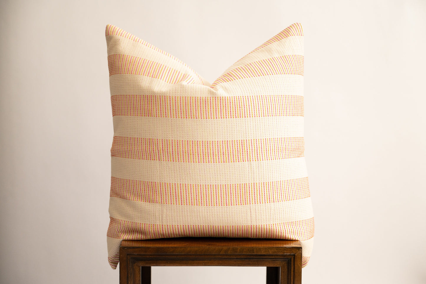 Ransia Handloom Pillow 24"x24"